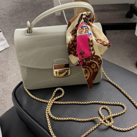 A cute bag with twilly - Picture 4 of 4